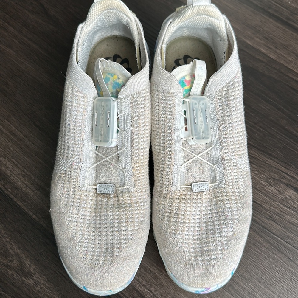 Nike Air Vapormax Flyknit Sneakers